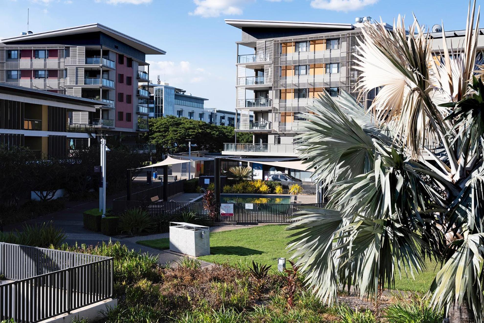 Darwin Waterfront Luxury Suites Exteriör bild