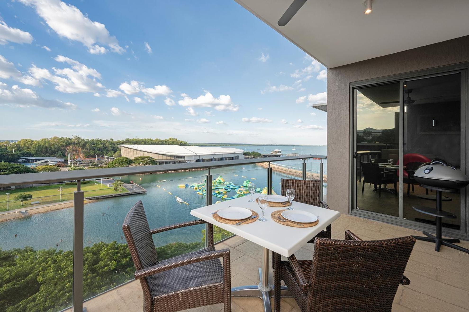 Darwin Waterfront Luxury Suites Exteriör bild